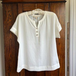 Banana Republic Cream Shell Blouse, in Size Medium Petite